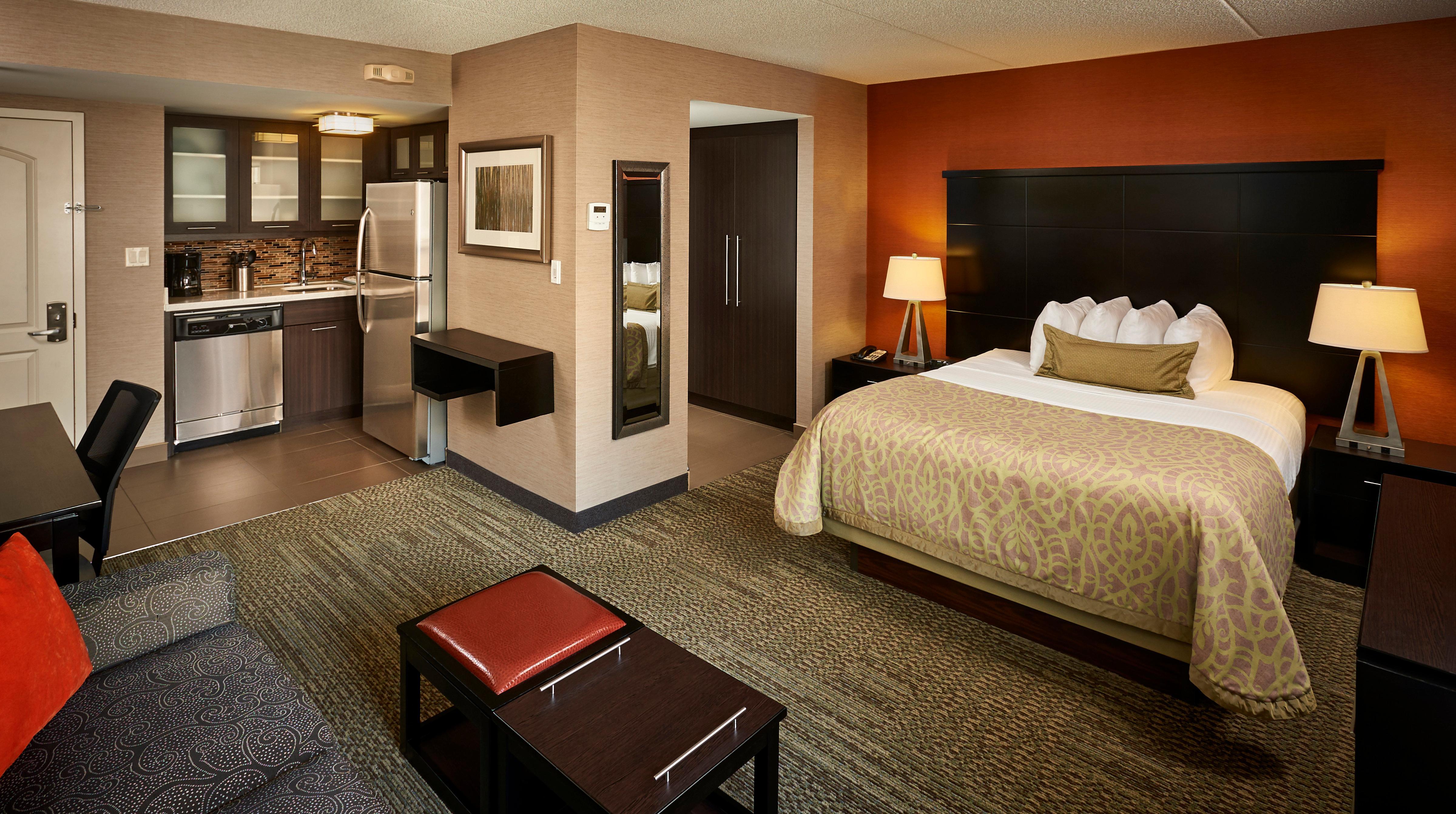 Staybridge Suites Hamilton - Downtown By Ihg Exterior photo