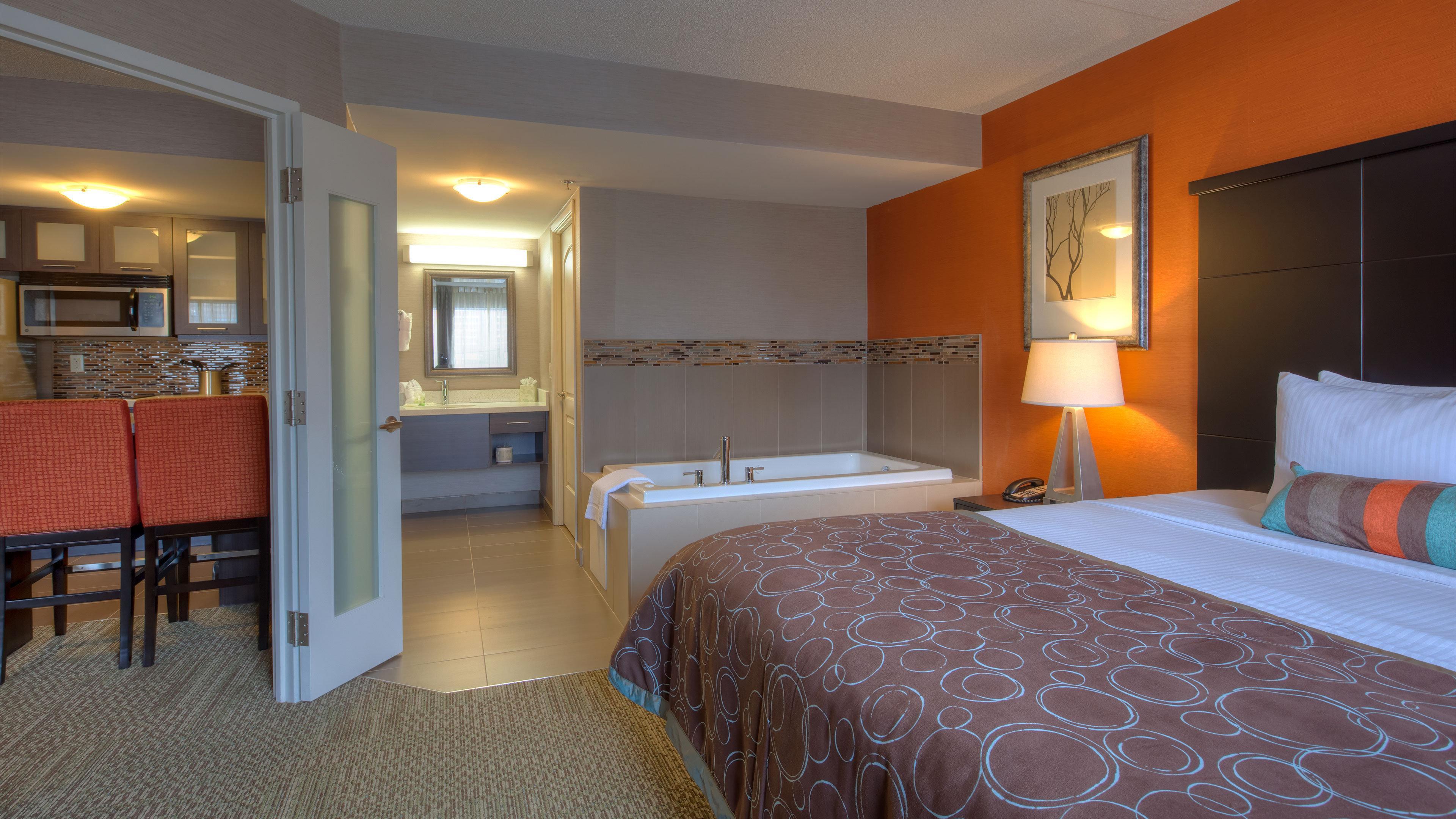 Staybridge Suites Hamilton - Downtown By Ihg Exterior photo