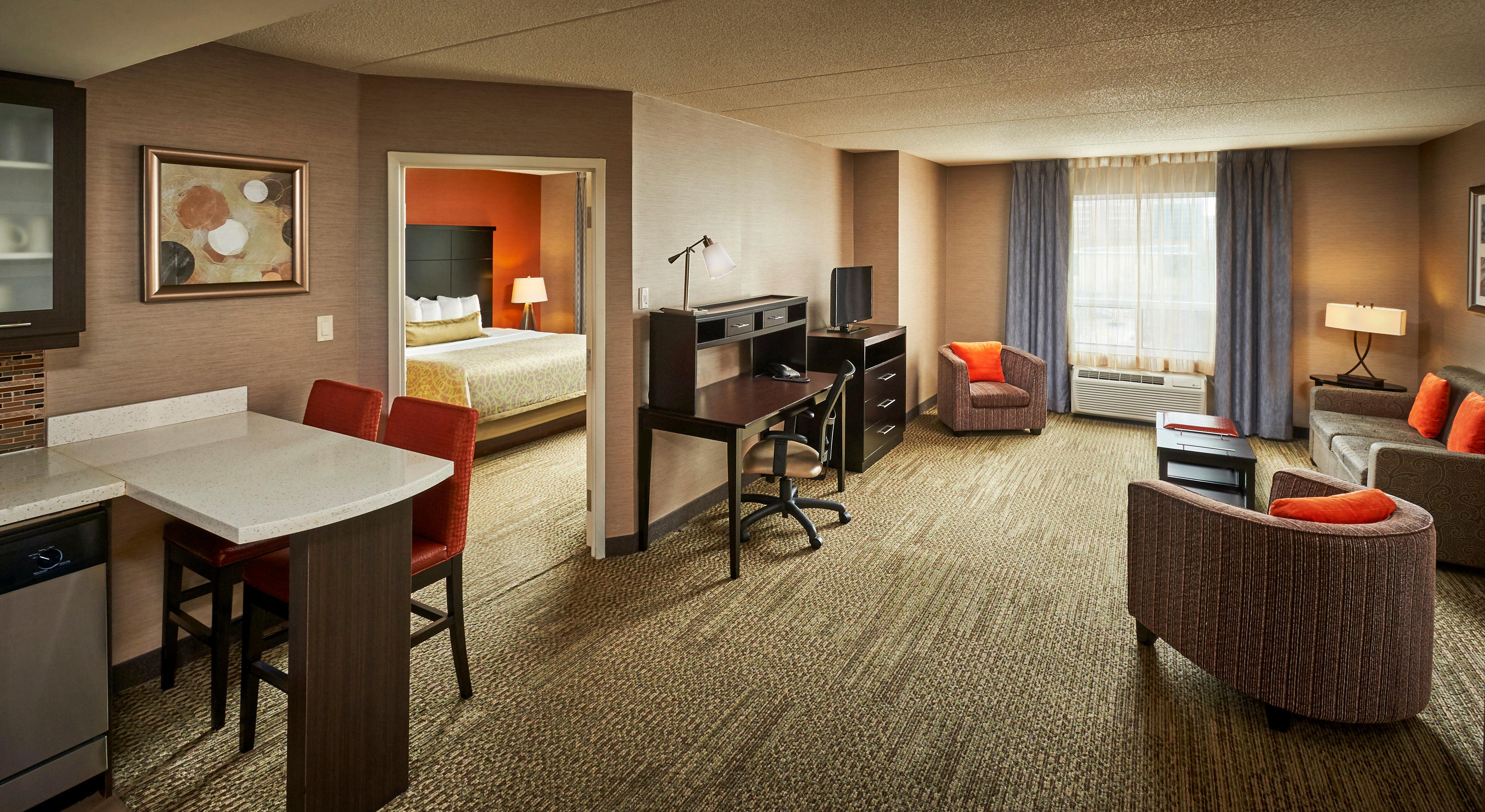 Staybridge Suites Hamilton - Downtown By Ihg Exterior photo